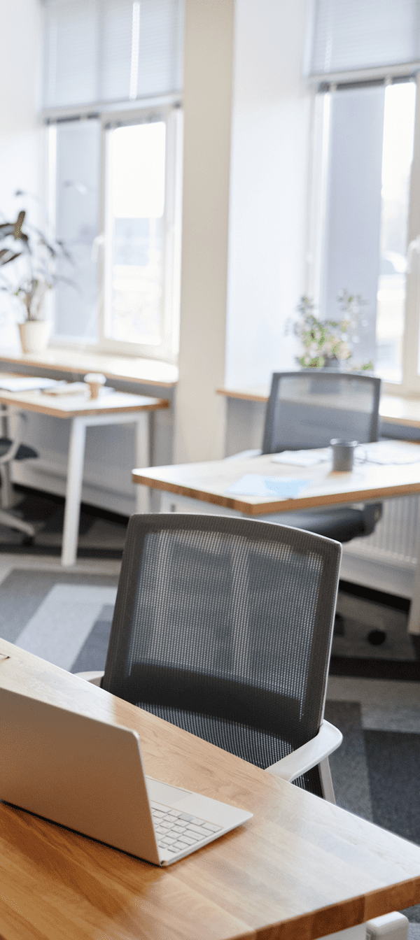 office-desk-in-empty-office-2021-09-24-04-22-14-utc
